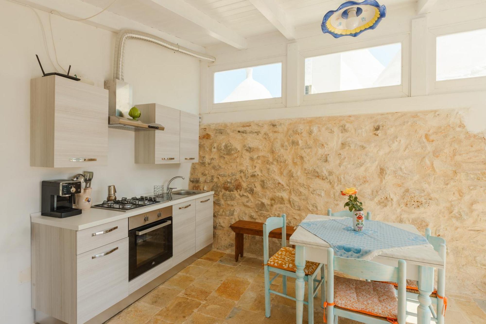 Trullo Tarantini Con Piscina Privata Leilighet Latiano Eksteriør bilde