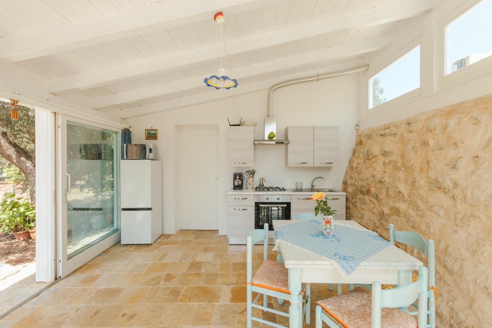 Trullo Tarantini Con Piscina Privata Leilighet Latiano Eksteriør bilde