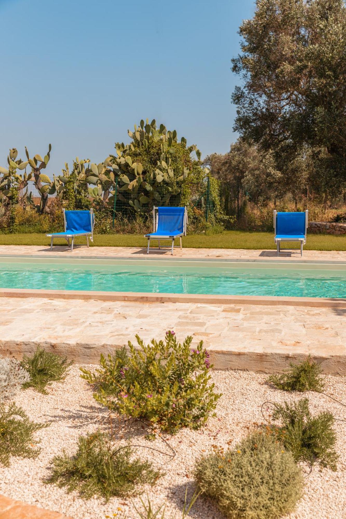 Trullo Tarantini Con Piscina Privata Leilighet Latiano Eksteriør bilde