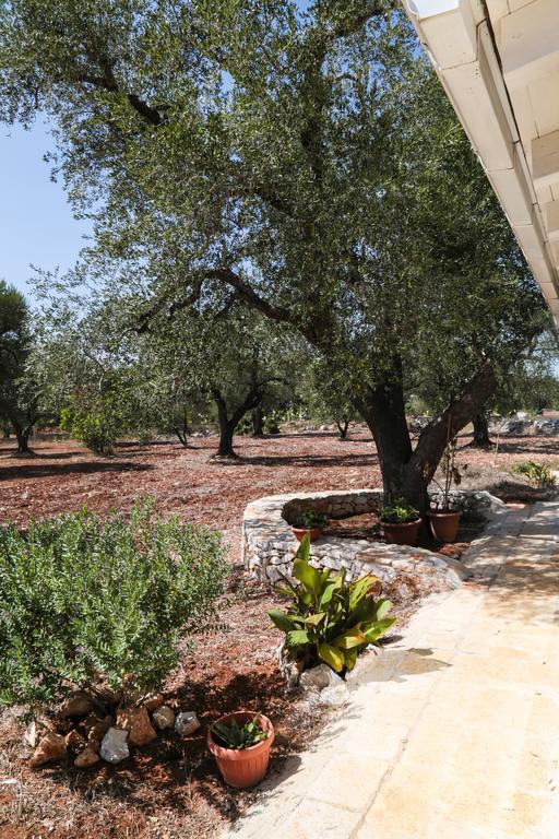 Trullo Tarantini Con Piscina Privata Leilighet Latiano Eksteriør bilde